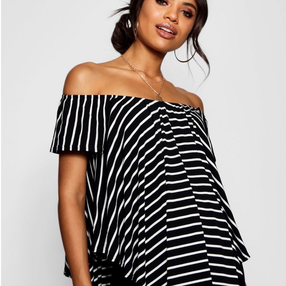 NWT boohoo Maternity off shoulder top